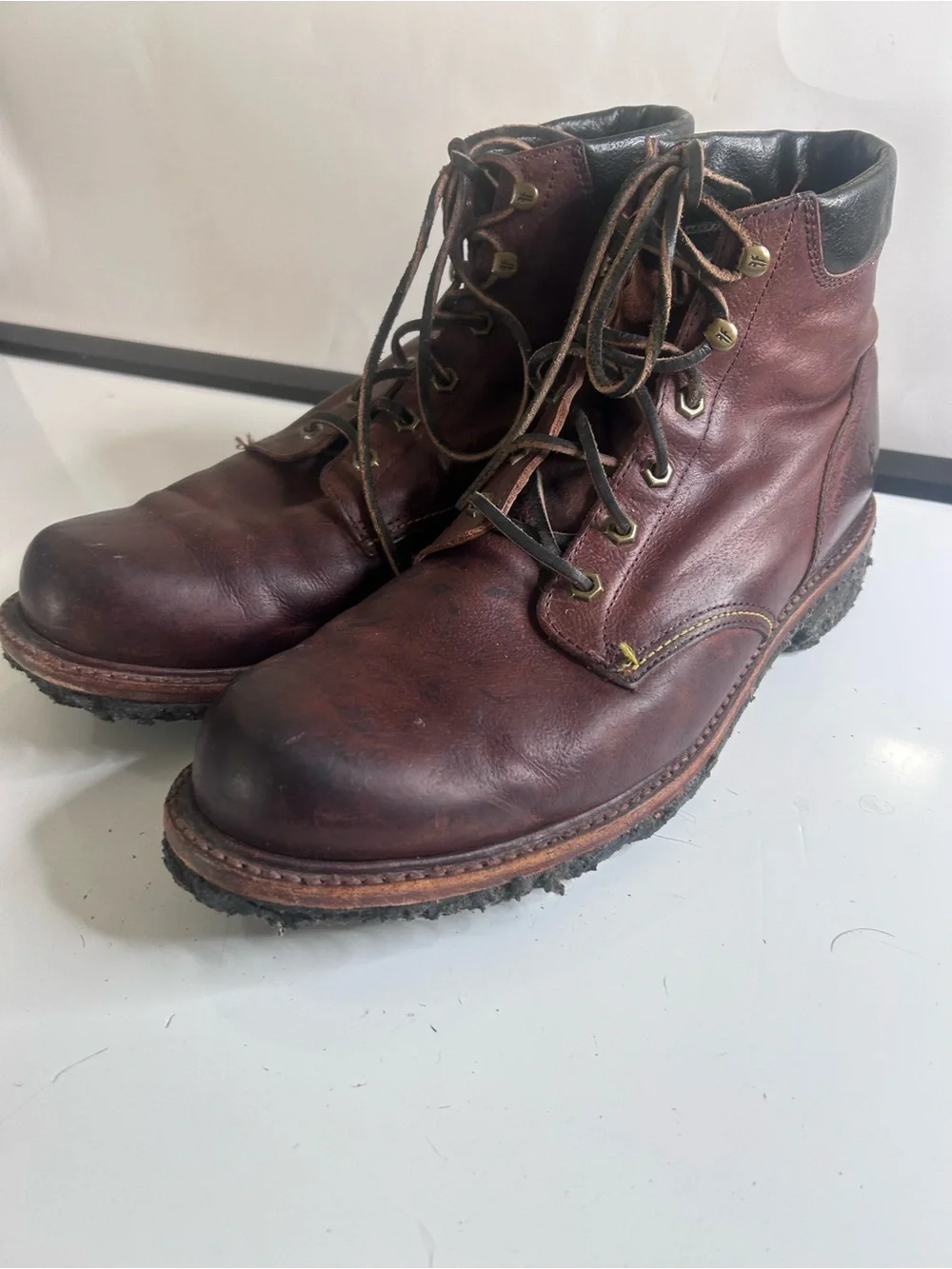 FRYE Dakota Plain Toe Leather natural crepe rubber sole Boots Men’s 11 Brown